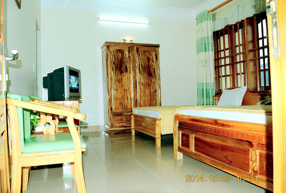 Hoang Ngoc Hotel Dong Khe Sau Exterior foto