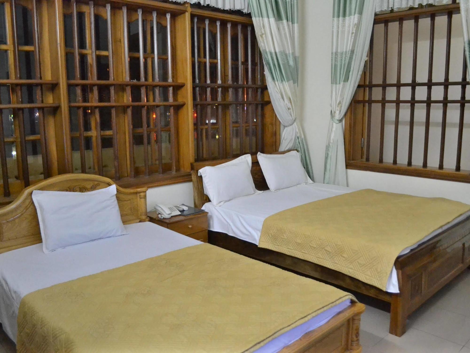 Hoang Ngoc Hotel Dong Khe Sau Exterior foto